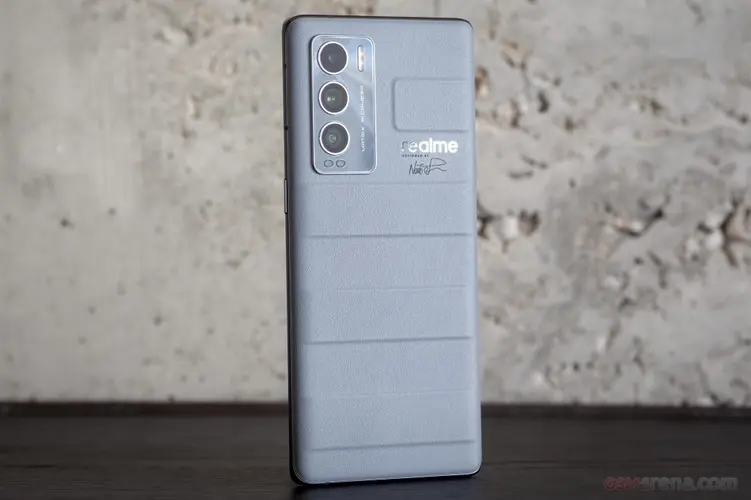 Realme GT 2 Master Explorer Mobile Price in Pakistan